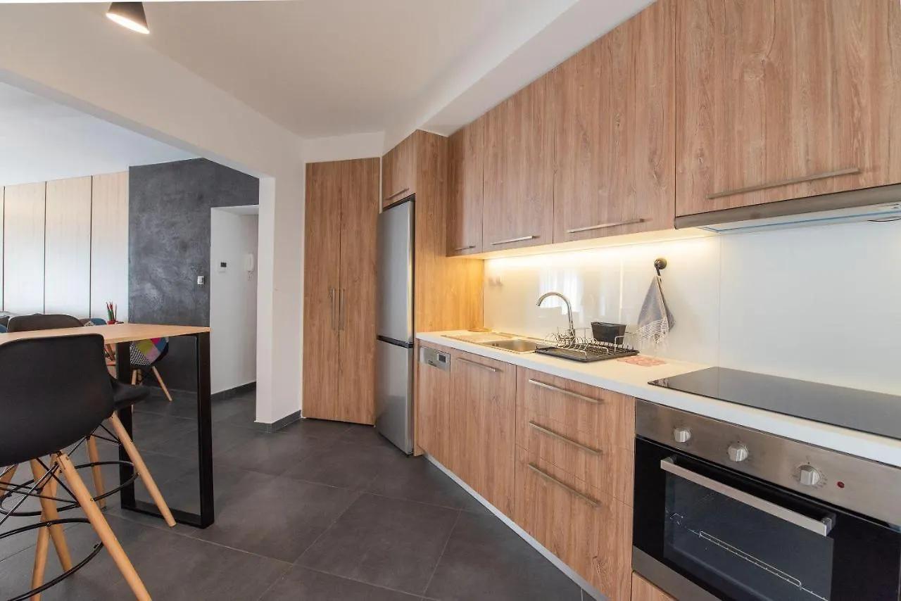 #Sansevieria Apt By Halu! Apartments Thessalonique